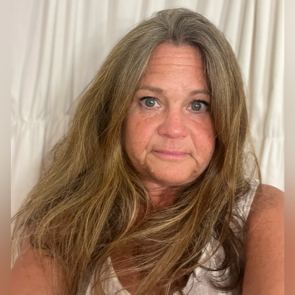 Meet your Posher, Diana - Picture 1 of 17